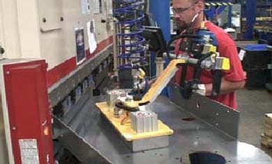Production In Work Cell Increases With Help Of Easy Arm®