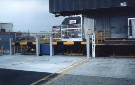Air Cargo Lifts Handle Large Containers