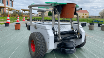 Autonomous Mobile Robot Helps Gardeners Transport Potted Plants Image
