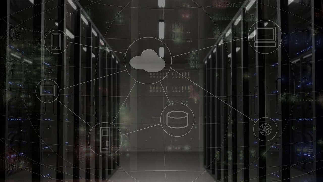 Past vs. Future: The Difference Between On-Premise and Cloud-Based WMS